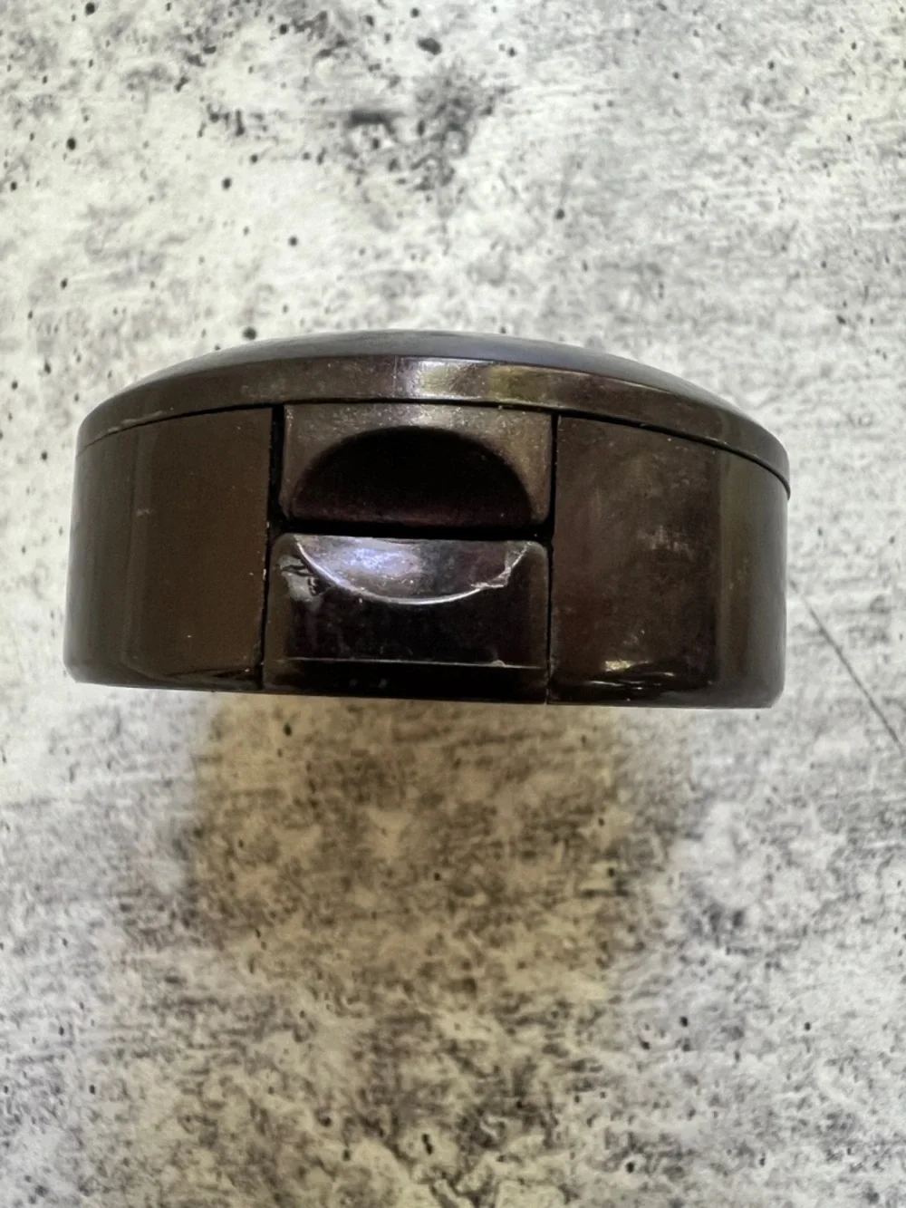 L'Oreal HiP Studio Secrets Professional Concentrated Eye Shadow Duo, 224 Showy - Picture 3 of 6